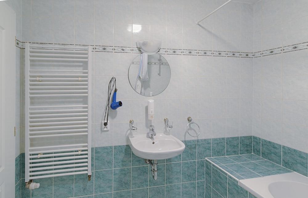 קרלובי וארי Hotel Derby מראה חיצוני תמונה