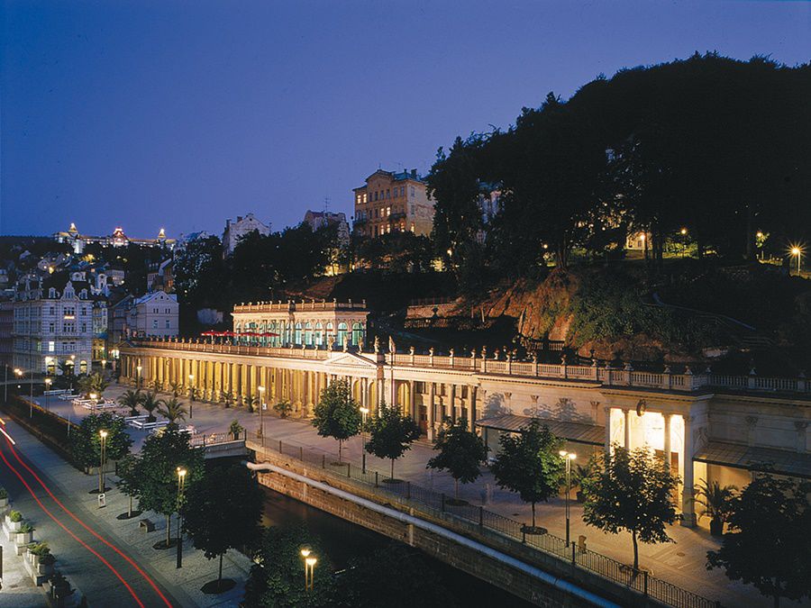 קרלובי וארי Hotel Derby מראה חיצוני תמונה