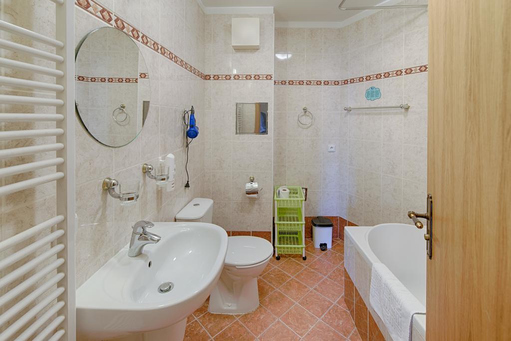קרלובי וארי Hotel Derby חדר תמונה