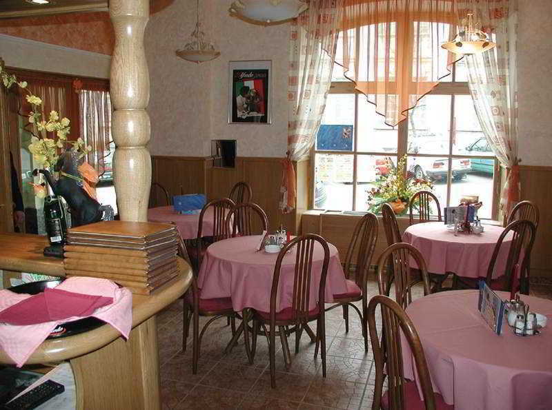 קרלובי וארי Hotel Derby מראה חיצוני תמונה