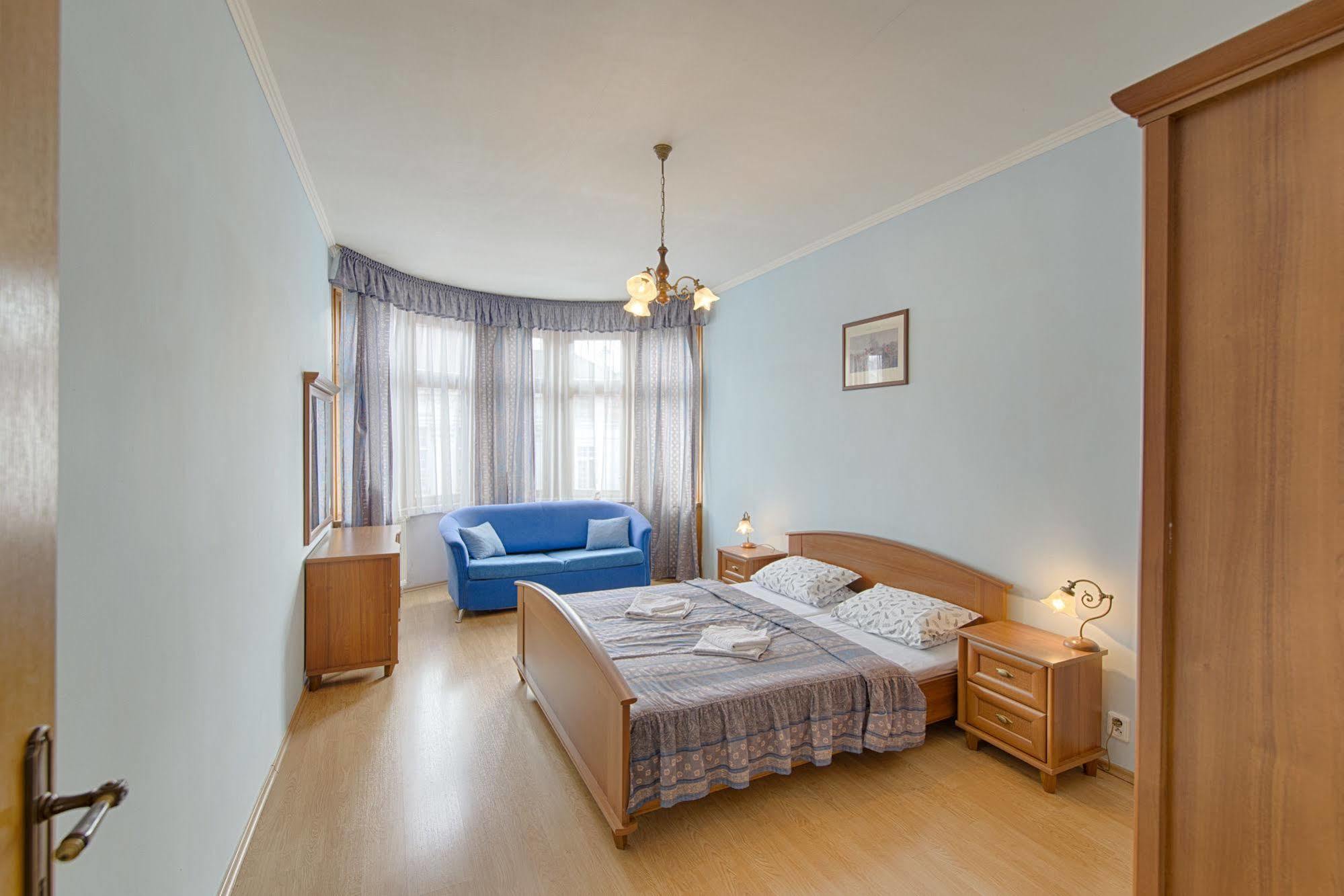 קרלובי וארי Hotel Derby מראה חיצוני תמונה
