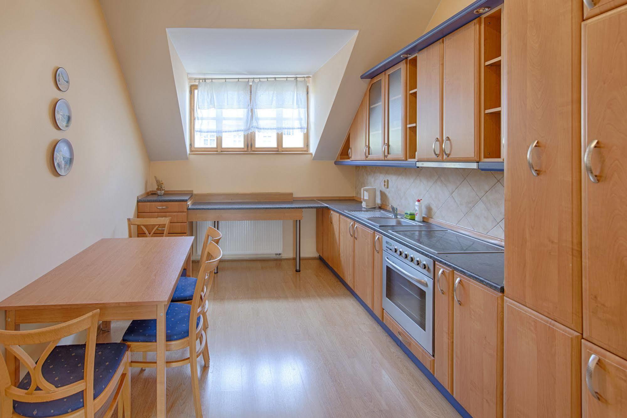 קרלובי וארי Hotel Derby מראה חיצוני תמונה