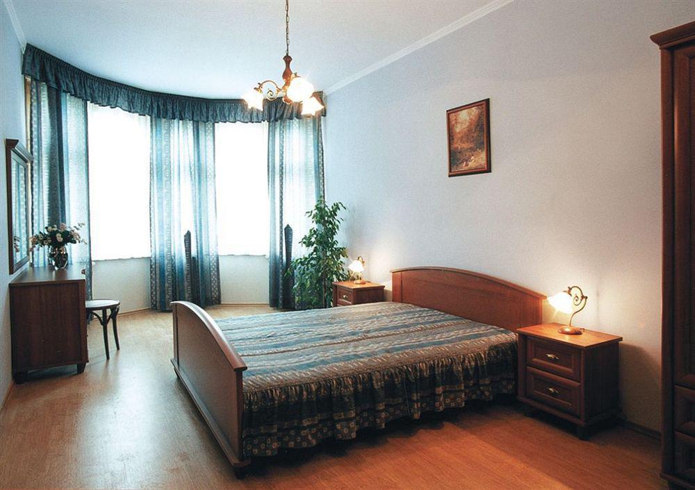 קרלובי וארי Hotel Derby חדר תמונה